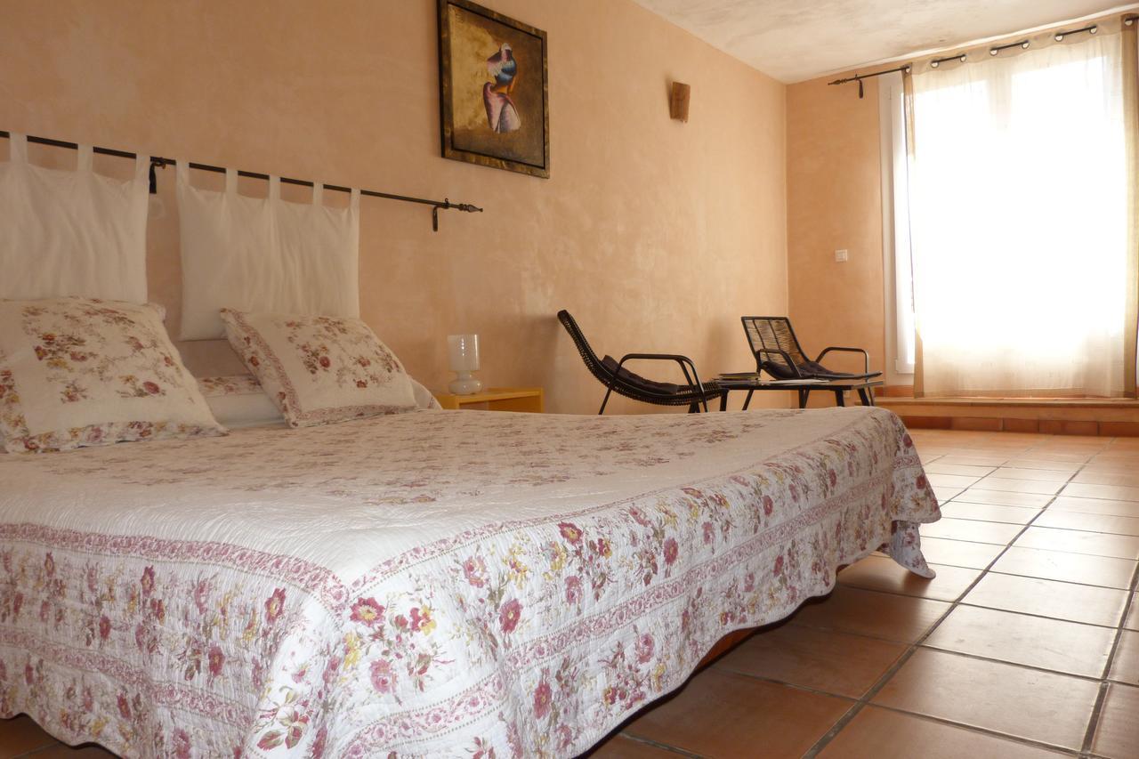 Le Mas de Pié Caud Bed and Breakfast Rognes Exterior foto